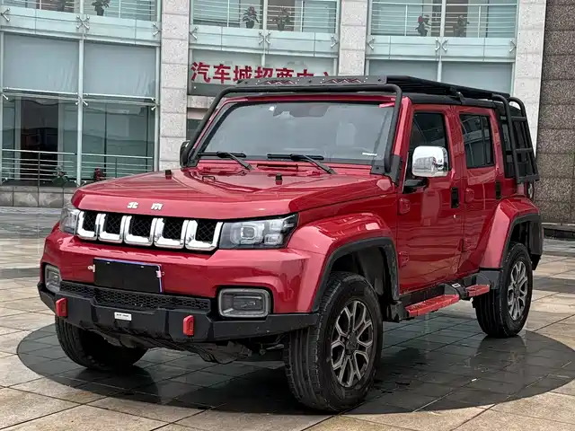 Beijing Cross Country Beijing Off-Road Bj40 Beijing Off-Road Bj40 2020 2.0t Automatic Four-Wheel Drive City Hunter Version Knight Type — фото
