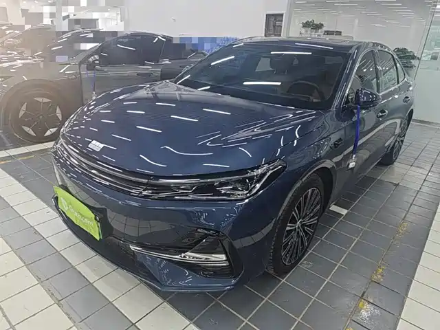 Geely Galaxy Galaxy A7 Galaxy A7 2025 EM-i 150km Starship Edition — фото