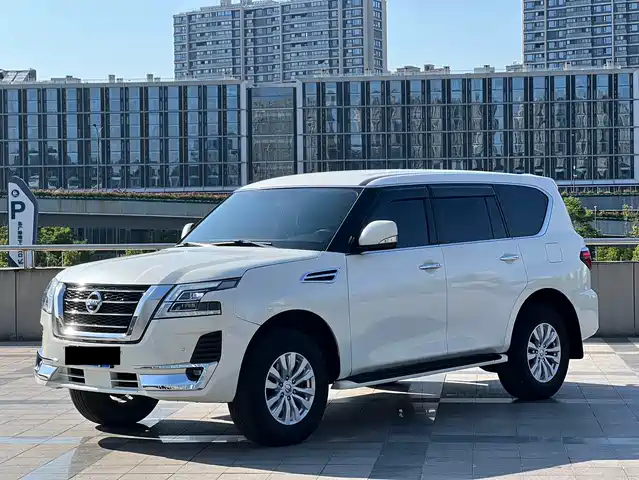 Nissan Patrol Patrol 2018 4.0l Linkedin Model — фото