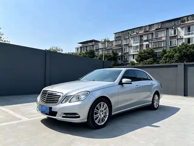 Mercedes-Benz Mercedes-Benz E-Class Mercedes-Benz E-Class 2012 E 200 L Cgi Elegant — фото