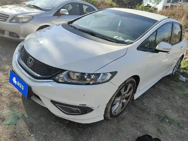 Honda Jed Jade 2013 1.8l Automatic Comfort Version 5 Seats — фото