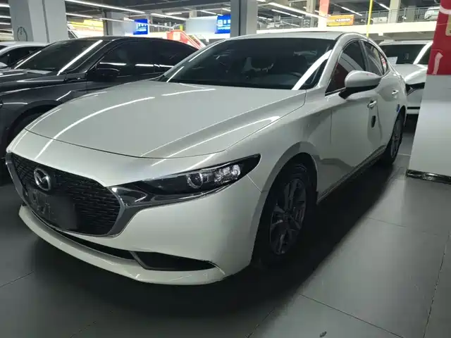 Mazda Mazda3 Angkesela Mazda3 Angkesela 2020 1.5l Automatic Quality Sunroof Version — фото
