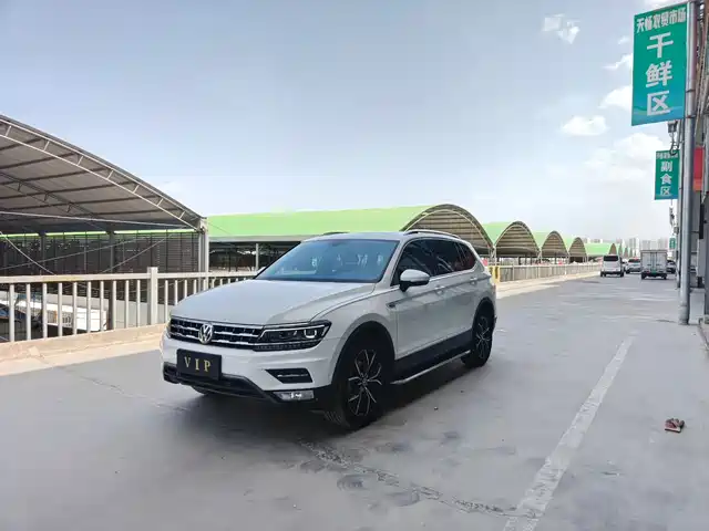 Volkswagen Tiguan L Tiguan L 2018 380tsi Automatic Four-Wheel Drive Flagship Version — фото