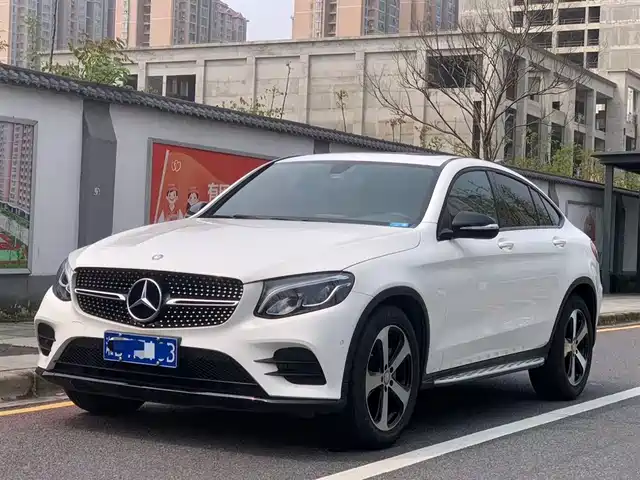 Mercedes-Benz Mercedes-Benz Glc Coupe Mercedes-Benz Glc Coupe 2017 Glc 200 4matic Coupe Suv — фото