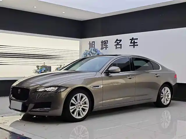 Jaguar Jaguar Xfl Jaguar Xfl 2019 Xfl 2.0t 250ps Four-Wheel Drive Exclusive Version — фото