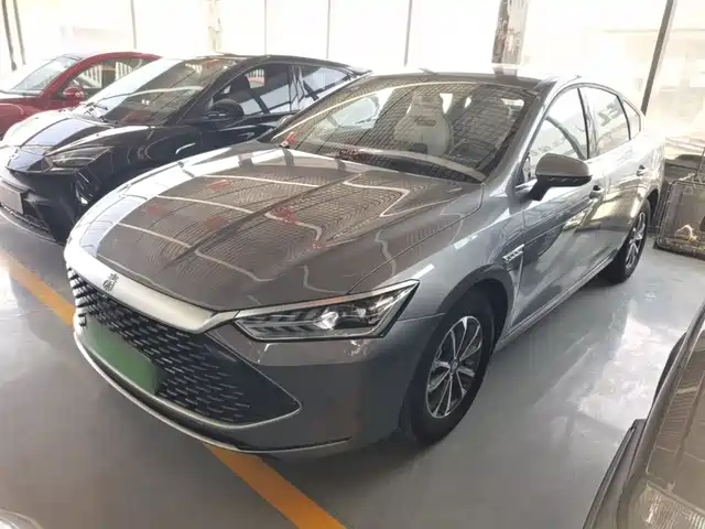 Byd Qin Plus Qin Plus 2024 Honor Edition Dm-I 55km Leading Type — фото