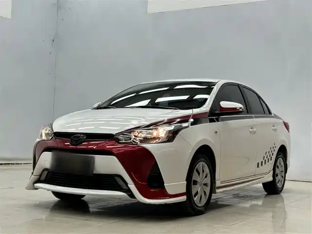 Toyota Yaris L Enjoy