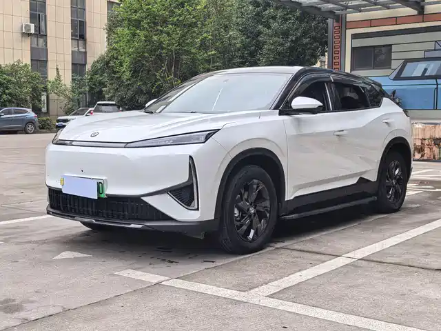 Dongfeng Fengshen Dongfeng Fengshen L7 Dongfeng Fengshen L7 2025 518 Enjoyable Champion Edition — фото