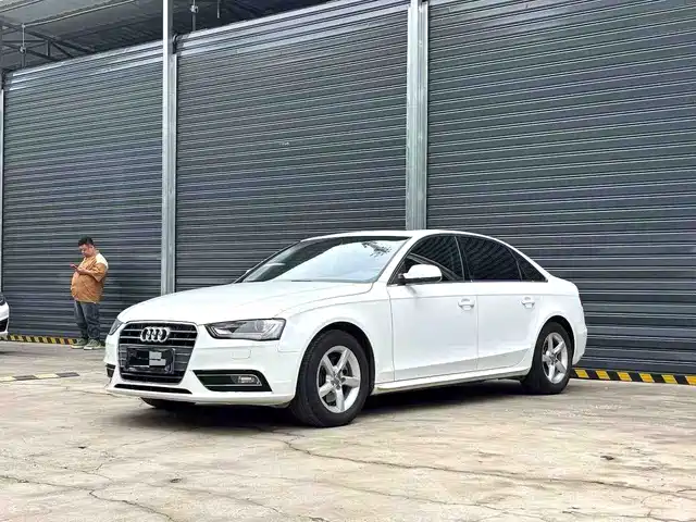 Audi Audi A4l Audi A4l 2016 30 Tfsi Collector'S Edition Automatic Comfort Type — фото