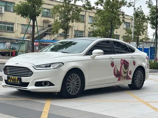 Ford Mondeo Mondeo 2013 2.0l Gtdi200 Fashion Model — фото