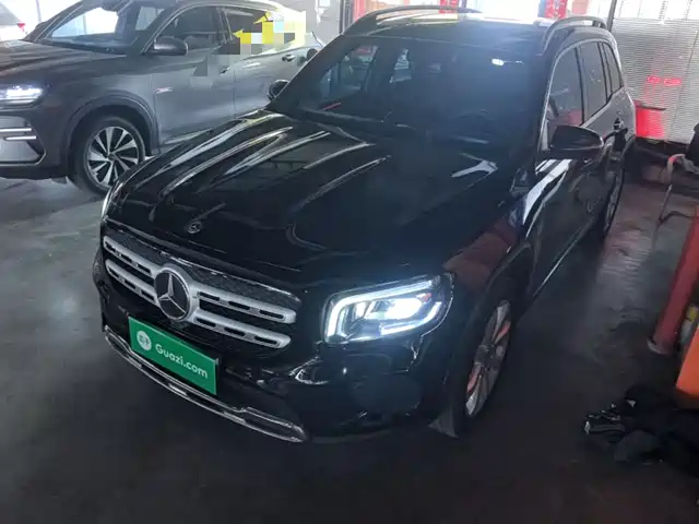 Mercedes-Benz Mercedes-Benz Glb Mercedes-Benz Glb 2020 Facelift Glb 200 Fashion Model — фото