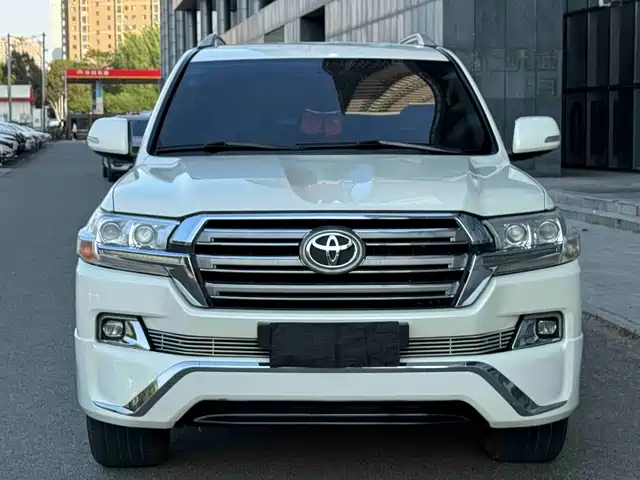 Toyota Land Cruiser (Imported) Land Cruiser (Imported) 2016 4.0l Middle East Version — фото