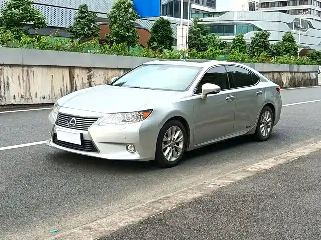 Lexus Lexus Es Lexus Es 2013 300h Elite Edition — фото