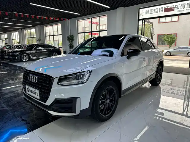 Audi Audi Q2l Audi Q2l 2021 35 Tfsi Fashionable And Dynamic — фото