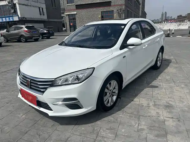 Roewe Roewe 360 Roewe 360 ​​2018 Plus 1.5l Automatic Exclusive Edition — фото
