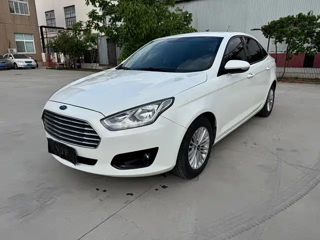 Ford Forrest Forex 2017 1.5l Manual Comfort Model — фото