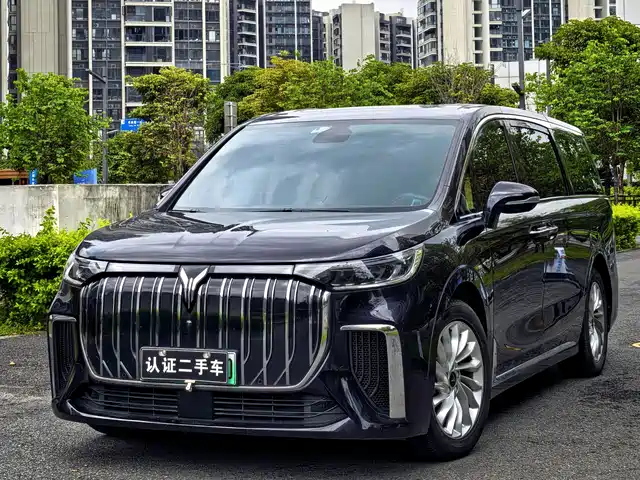 Lantu Automobile Lantu Dreamer Lantu Dreamer 2024 Phev Extra Long Range Premium Edition — фото