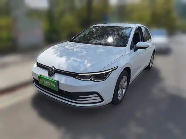 Volkswagen Golf Golf 2023 200TSI DSG — фото