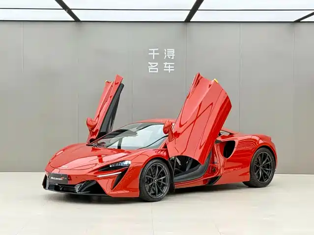 Mclaren Artura — фото