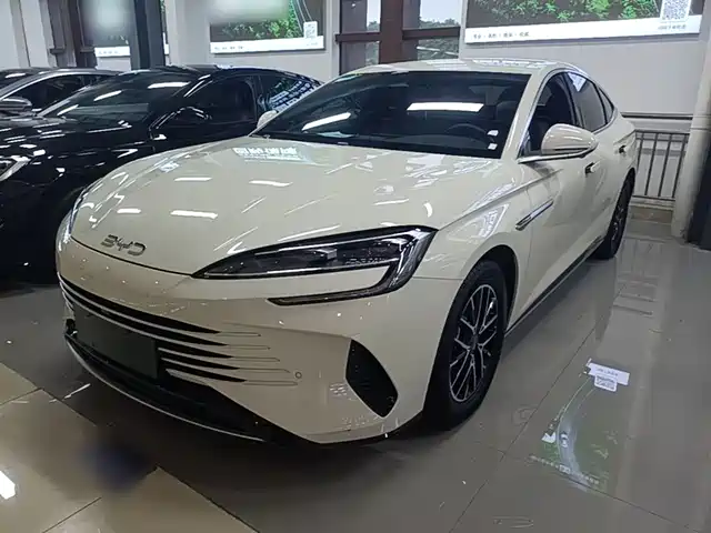 Byd Seal 07 Dm-I Seal 07 Dm-I 2025 Dm-I 1.5l 70km Elite Type — фото