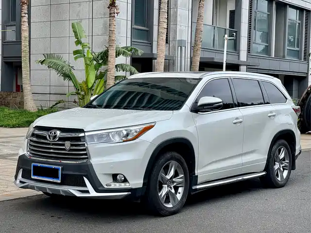 Toyota Highlander Highlander 2017 2.0t Two-Wheel Drive Luxury Version 7 Seats — фото