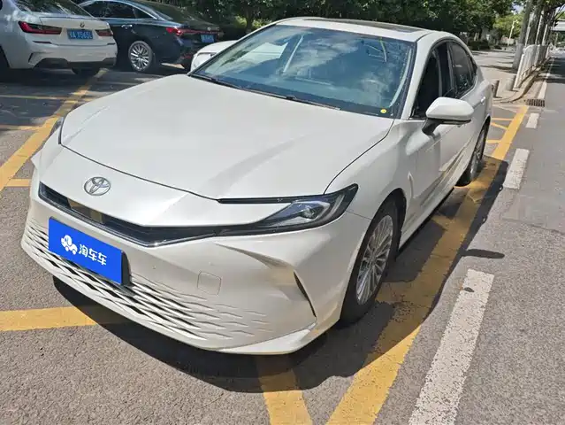 Toyota Camry Camry 2024 2.0e Elite Edition — фото