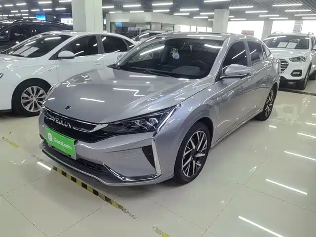 Dongfeng Fengshen Yixuan Yixuan 2020 230t Automatic Cool Track Version — фото