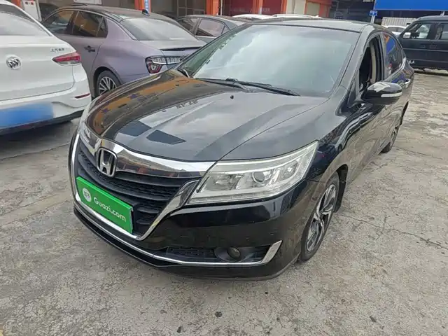 Honda Lingpai Lingpai 2016 1.8l Cvt Comfort Edition — фото