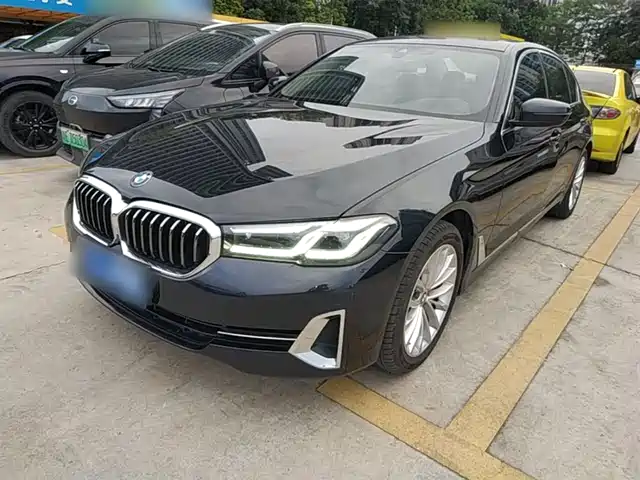Bmw Bmw 5 Series Bmw 5 Series 2022 Facelift 525li Luxury Package — фото