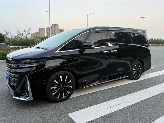 Toyota Wilfa Wilfa 2023 Crown Dual Engine 2.5l Hv Premium Edition — фото