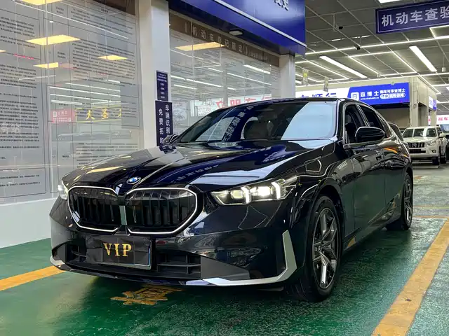 Bmw Bmw 5 Series Bmw 5 Series 2024 530li Leading Luxury Package — фото