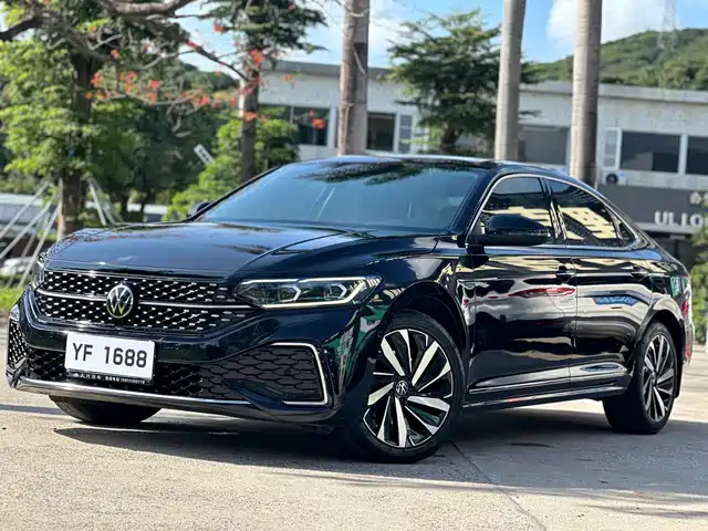 Volkswagen Passat Passat 2022 330tsi Starry Sky Deluxe Edition — фото