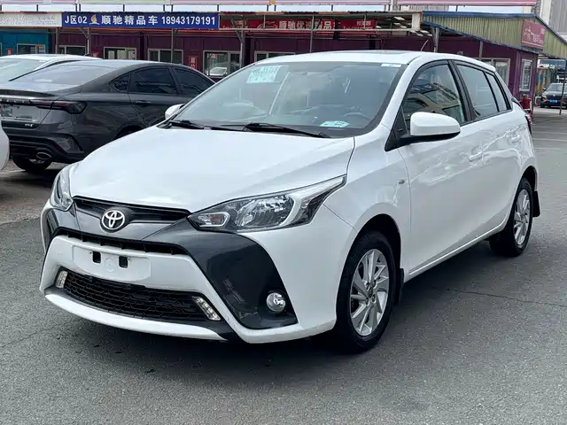 Toyota Yaris L To Dazzle Yaris L 2016 Model Facelift 1.5g Cvt Sunroof Version — фото