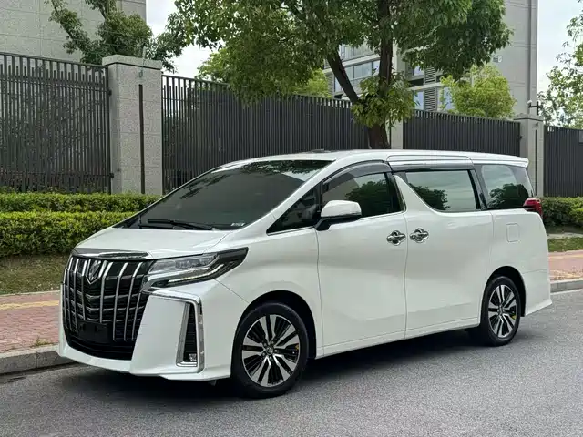 Toyota Elfa Alfa 2018 Facelift 3.5l Premium Version — фото