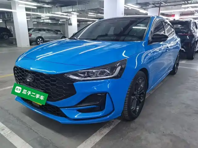 Ford Fox Focus 2022 Sedan Ecoboost 180 Automatic St Line — фото