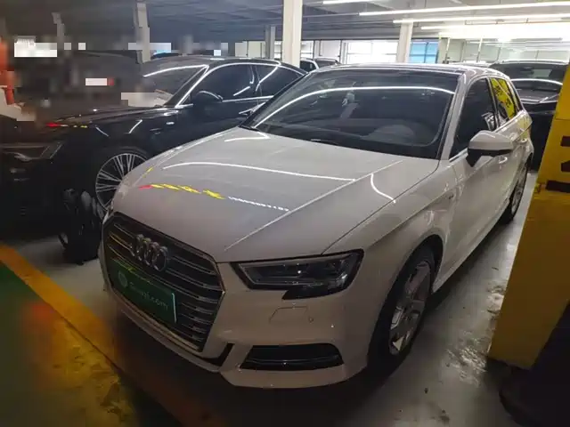 Audi Audi A3 Audi A3 2020 Sportback 35 Tfsi Fashion Type National V — фото