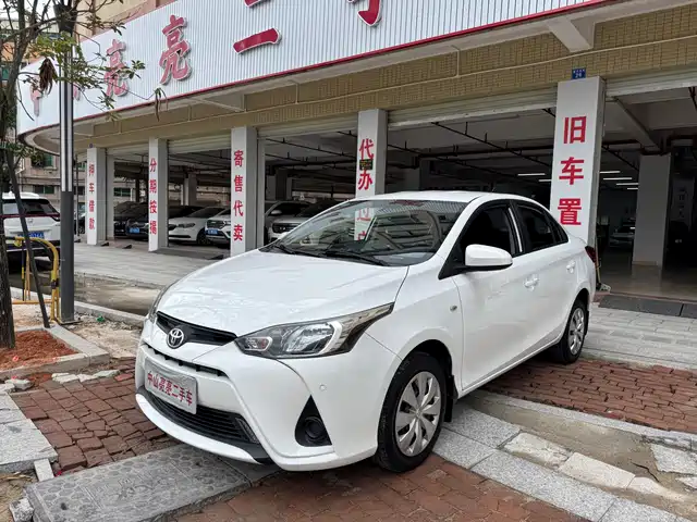 Toyota Yaris L Enjoy Yaris L 2019 1.5e Cvt Charming Edition National Vi — фото