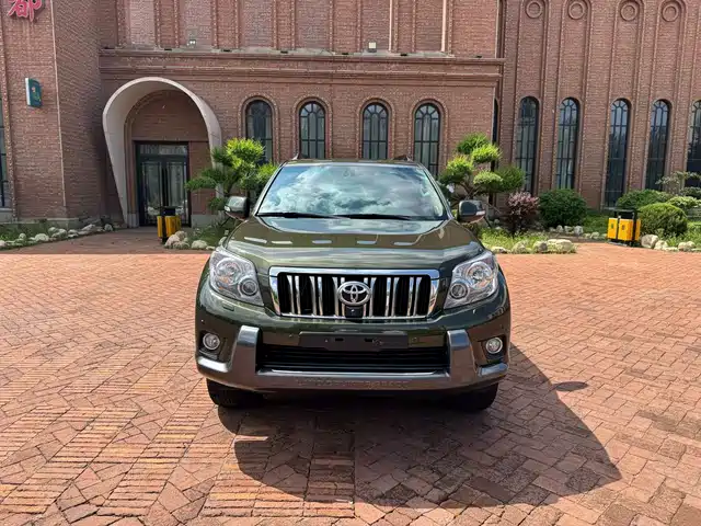 Toyota Prado Prado 2010 4.0l Automatic Vx Navi — фото
