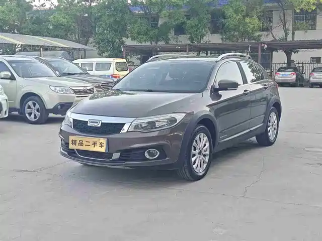 Qoros Qoros 3 Qoros 3 2016 urban SUV 1.6T automatic model — фото