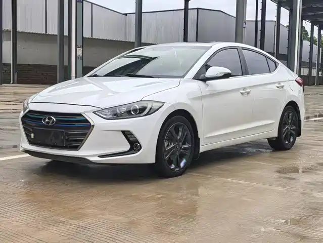 Hyundai Lead The Way Lingdong 2016 1.6l Automatic Smart · Elite Model — фото