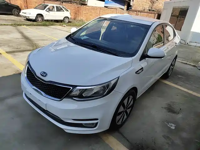 Kia Kia K2 Kia K2 2015 Sedan 1.4l At Gls — фото