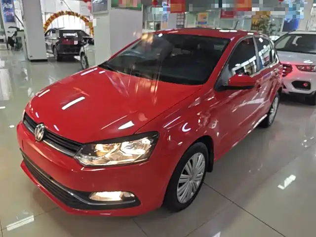 Volkswagen Polo Polo 2016 1.6l Automatic Comfort Model — фото