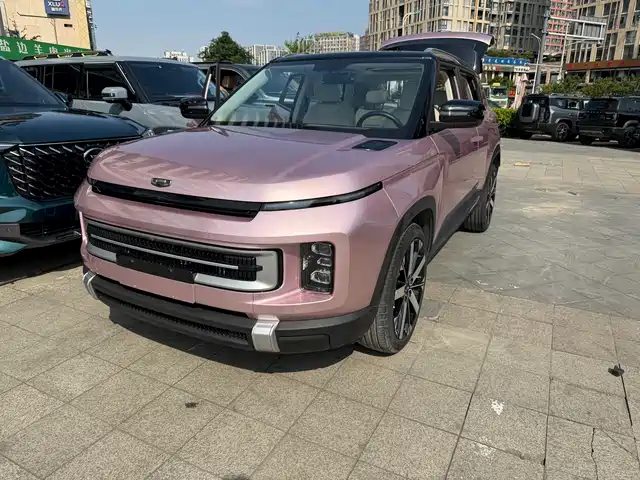 Geely Automobile Geely Icon Geely Icon 2023 1.5td Chocolate Mellow Edition — фото
