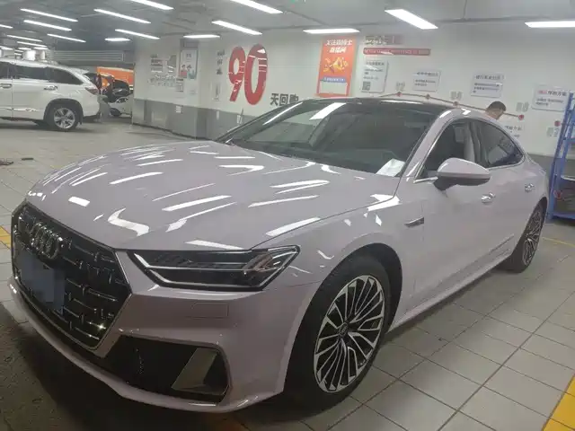 Audi Audi A7l Audi A7l 2024 45 Tfsi Luxury Model — фото