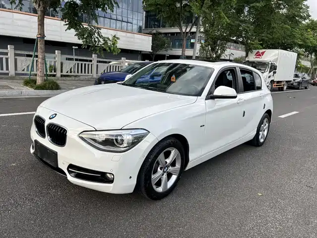 Bmw Bmw 1 Series (Imported) Bmw 1 Series (Imported) 2013 Facelift 118i Leading Model — фото