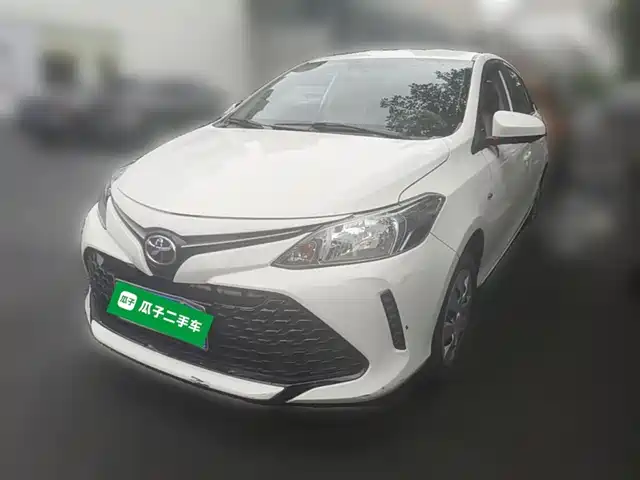 Toyota Vios Fs Vios Fs 2017 1.5l Cvt Fenchi Edition — фото