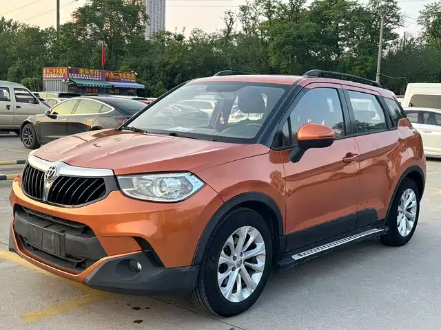 China China V3 Zhonghua V3 2015 1.5l Automatic Intelligent Type — фото
