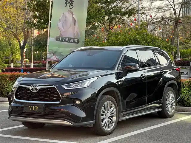 Toyota Highlander Highlander 2024 380t Four-Wheel Drive Supreme 7 Seats — фото
