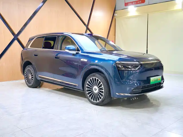 Aito Asks The World Wenjie M8 Wenjie M8 2025 Extended Range Ultra Version 53.4kwh 5-Seater Version — фото