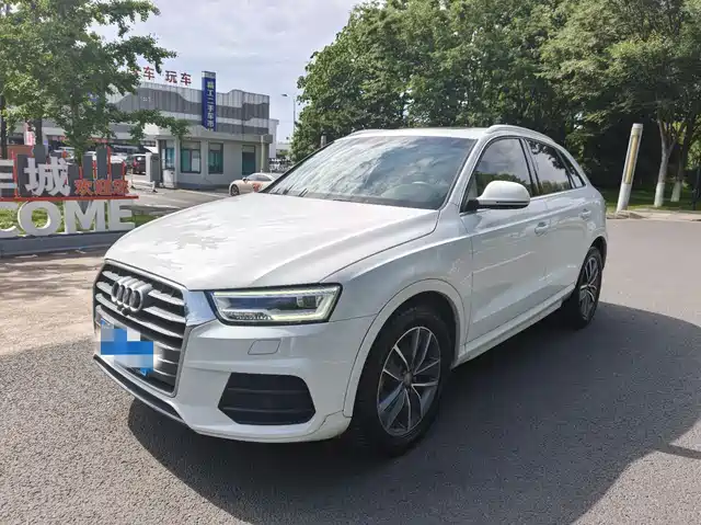 Audi Audi Q3 Audi Q3 2018 30th Anniversary Model 30 Tfsi Fashion Model — фото